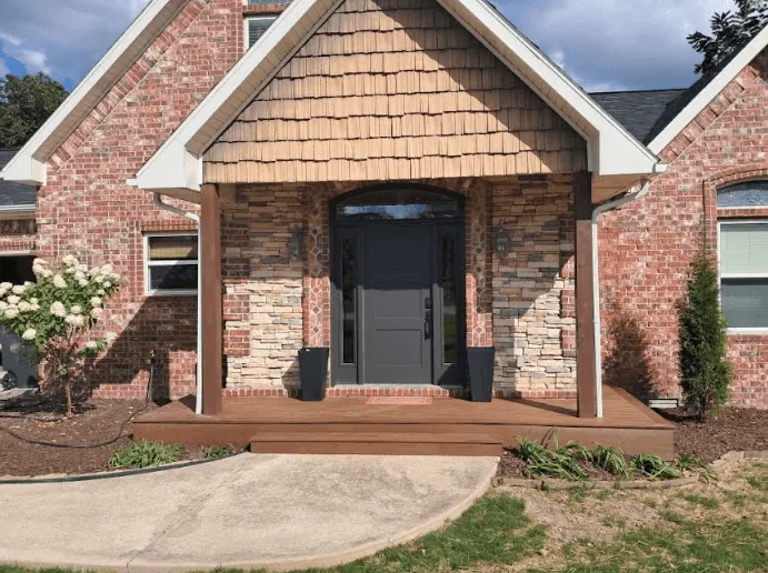 Cedar front deck porch view 2 — JHG Contracting LLC serving Farmington, AR